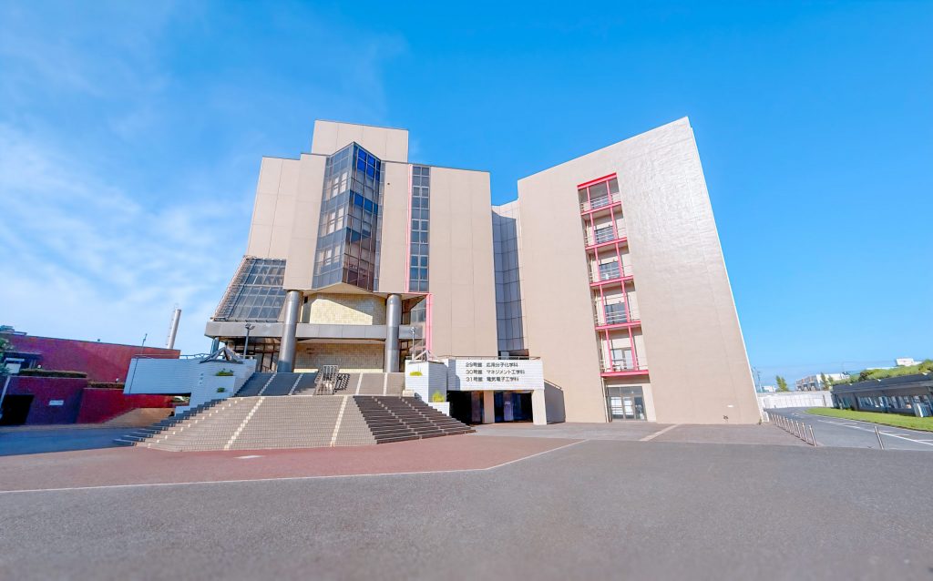 日本大学生産工学部 電気電子工学科 構内案内 28号館 29号館 30号館 31号館 エレベーター 外観